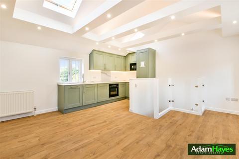 1 bedroom maisonette for sale, Birkbeck Road, London N12