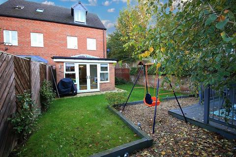 4 bedroom semi-detached house for sale, Songthrush Way, Wath-upon-Dearne, Rotherham