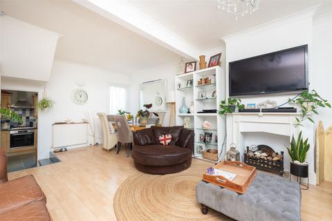 2 bedroom terraced house for sale, Main Road, Sutton At Hone, Kent