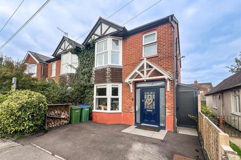 3 bedroom semi-detached house for sale, Queens Road, Fareham