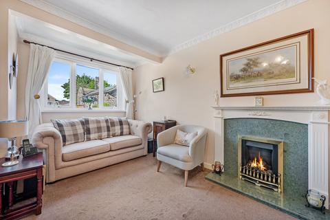 1 bedroom flat for sale, Ghyll Royd, Guiseley, Leeds, West Yorkshire, LS20