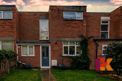 2 bedroom terraced house to rent, Trees Road, Bourne End SL8