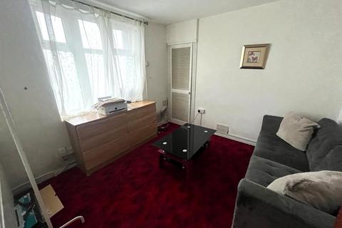 4 bedroom house share for sale, Bathurst Street, Sandfields, Swansea