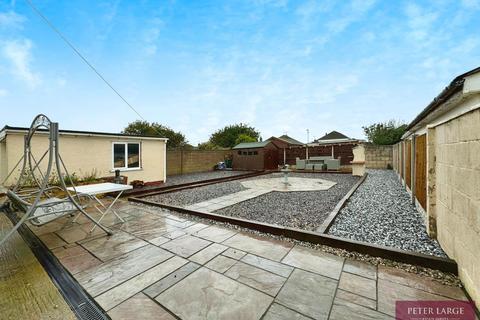 3 bedroom detached bungalow for sale, 116 Foryd Road, Kinmel Bay, LL18 5LR