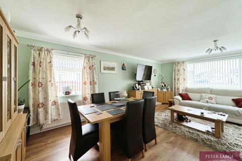 116 Foryd Road, Kinmel Bay, Rhyl, LL18 5LR