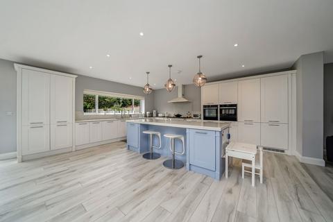 7 Hilly Field, Harlow, CM18 7HU