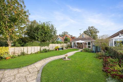 2 bedroom chalet for sale, Kings Barn Lane, Steyning BN44