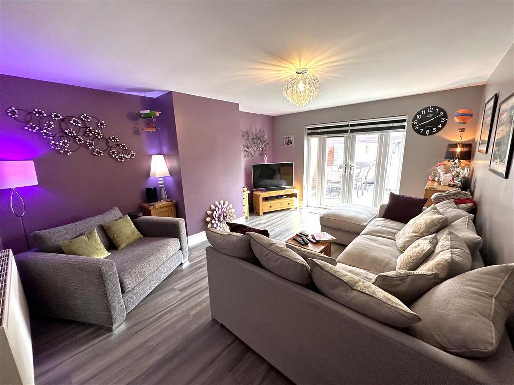 Large Living Room 857