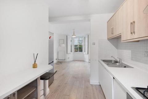 1 bedroom flat for sale, Nevill Road, London, N16