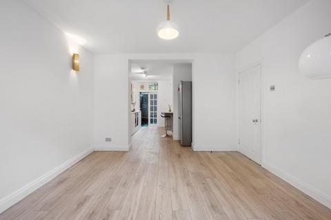 1 bedroom flat for sale, Nevill Road, London, N16