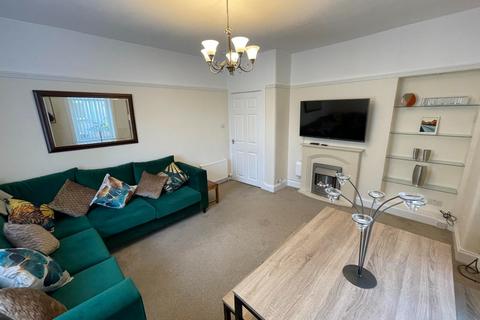 2 bedroom flat to rent, George Street, Largs, North Ayrshire, KA30