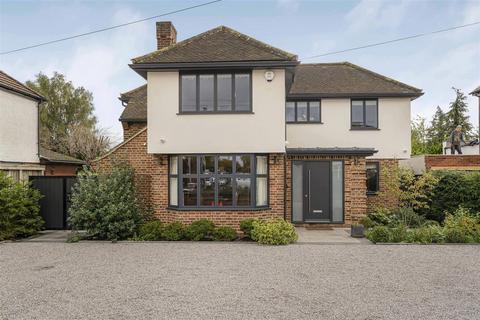 16 Leys Road, Cambridge, CB4 2AT
