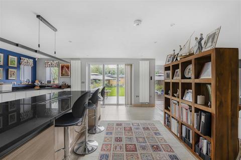 16 Leys Road, Cambridge, CB4 2AT