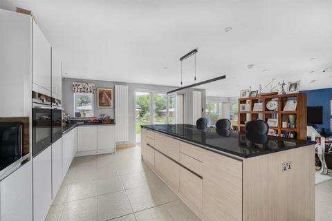 16 Leys Road, Cambridge, CB4 2AT