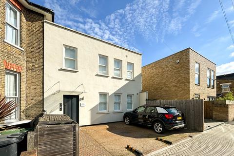 1 bedroom flat for sale, Aldworth Grove, Hither Green , London, SE13