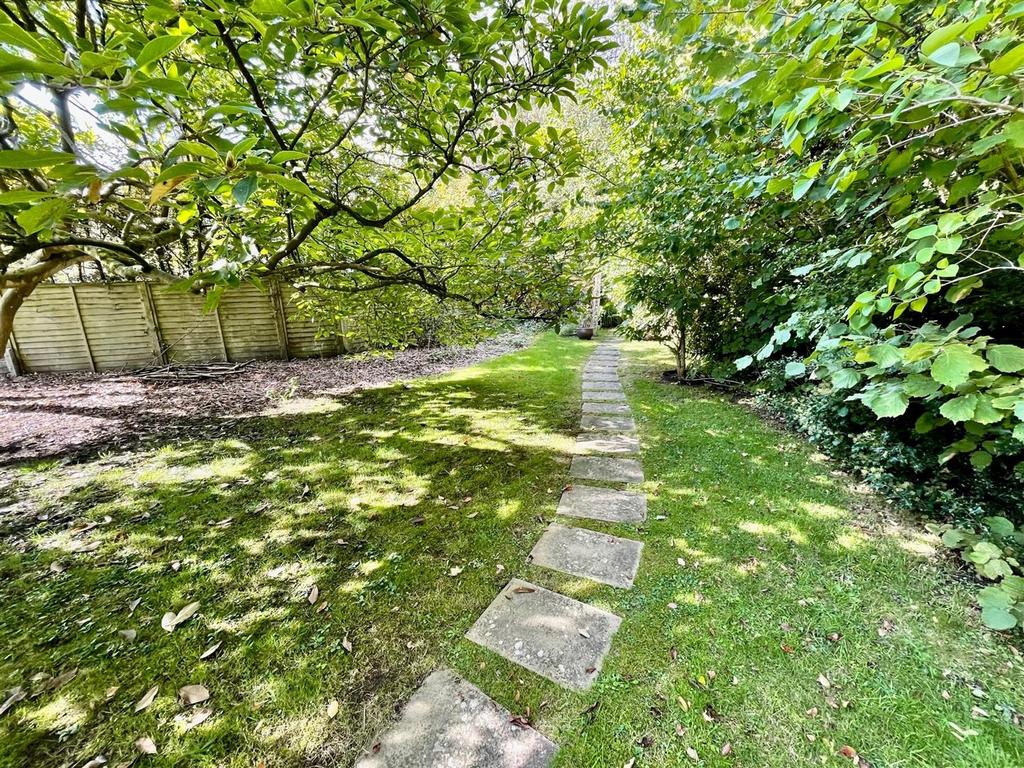 Walkway to garage