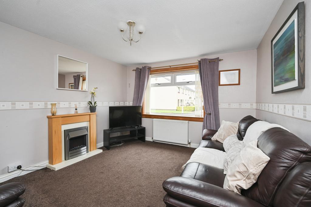61 Nevis Gardens, Penicuik, EH26 8JZ 3 bed end of terrace house for
