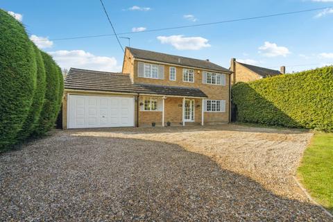 5 bedroom detached house for sale, Botley Road, Chesham, Buckinghamshire, HP5 1XG