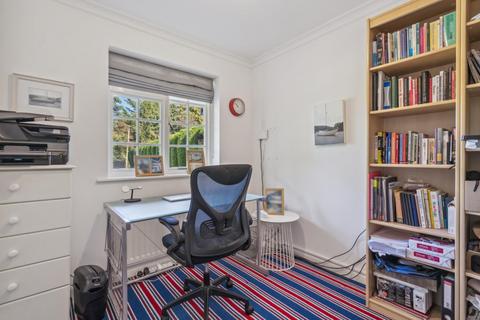 30 Botley Road, Chesham, HP5 1XG