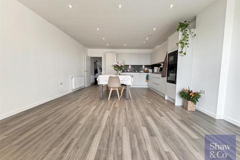 Flat 22, Millais Court, 5 Selbourne Avenue, Hounslow, TW3 1BY