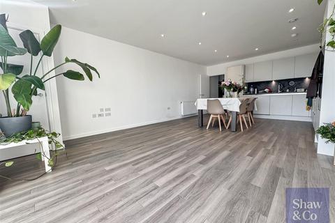 Flat 22, Millais Court, 5 Selbourne Avenue, Hounslow, TW3 1BY