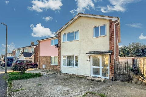 18 Maple Leaf, Tiptree, Colchester, CO5 0NJ