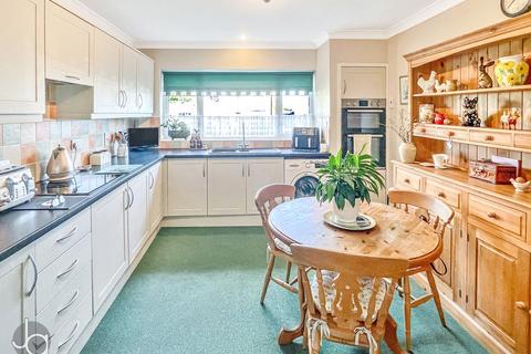 56 Maldon Road, Tiptree, Colchester, CO5 0TT