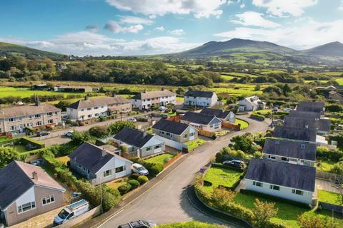 3 bedroom bungalow for sale, Bryn Awel, 4 Garth Estate, Pontllyfni