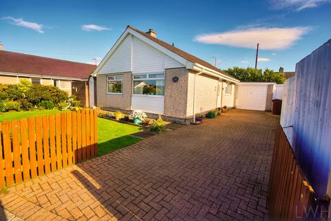 3 bedroom bungalow for sale, Bryn Awel, 4 Garth Estate, Pontllyfni