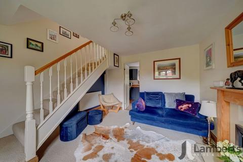 38 Avonbank Close, Hunt End, Redditch, B97 5XR