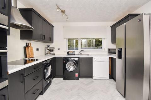 17 Abbotsford Road, Cumbernauld, Glasgow, G67 4BP