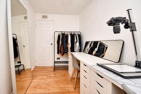 17 Abbotsford Road, Cumbernauld, Glasgow, G67 4BP