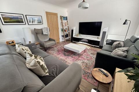 10 The Oaks, Llangattock, Crickhowell, NP8 1QA