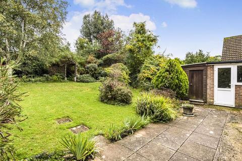 4 bedroom chalet for sale, Twelve Acre Close, Bookham