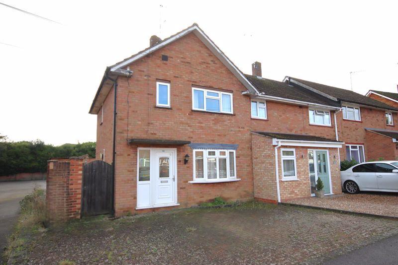 Wainwright Avenue, Brentwood CM13 2 bed terraced house for sale £375,000