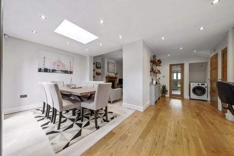 34 Glyn Road, Worcester Park, KT4 8SD
