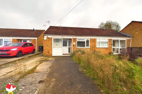 2 bedroom bungalow for sale, Fieldcourt Gardens, Quedgeley, Gloucester