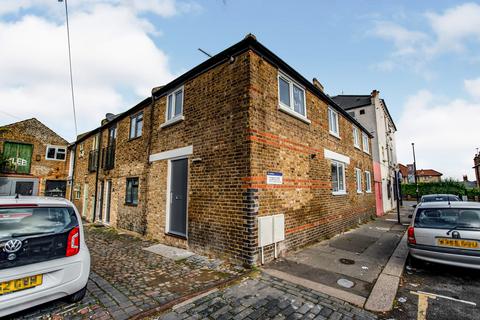 Theodore Road, SE13