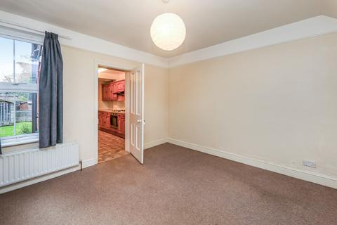 2 bedroom property to rent, Town Centre, Guildford