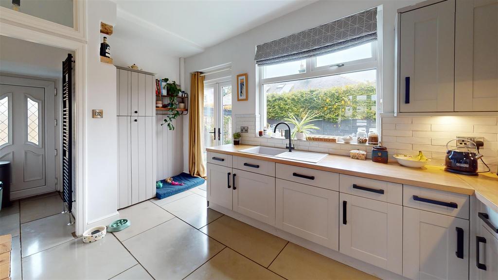 Brackenley-Avenue-Kitchen.jpg