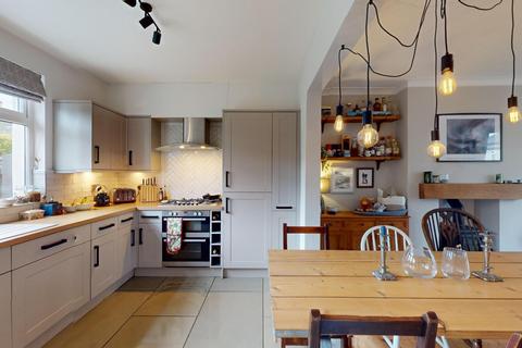10 Brackenley Avenue, Embsay, Skipton, BD23 6QP