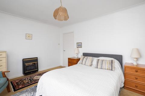 2 Braehead Bank, Edinburgh, EH4 6BH