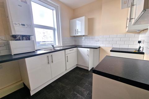 2 bedroom flat to rent, Dorchester Road, Weymouth