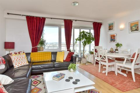 1 bedroom apartment for sale, Kings Road, Brighton, East Sussex