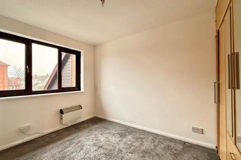 1 bedroom flat for sale, Cromwell Road, Whitstable, Kent