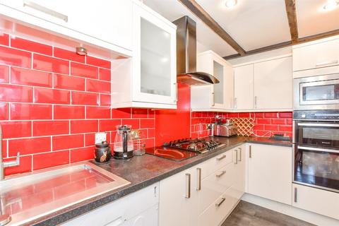 2 bedroom end of terrace house for sale, Warmlake Road, Chart Sutton, Maidstone, Kent