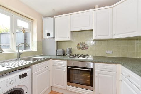 2 bedroom ground floor flat for sale, Colwell Lane, Freshwater, Isle of Wight