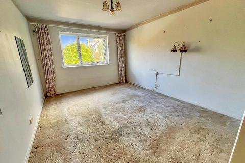 18 Reddington Close, South Croydon, CR2 0QZ