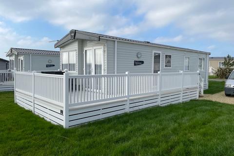 2 bedroom lodge for sale, NEWQUAY TR8