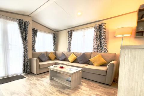 2 bedroom lodge for sale, NEWQUAY TR8